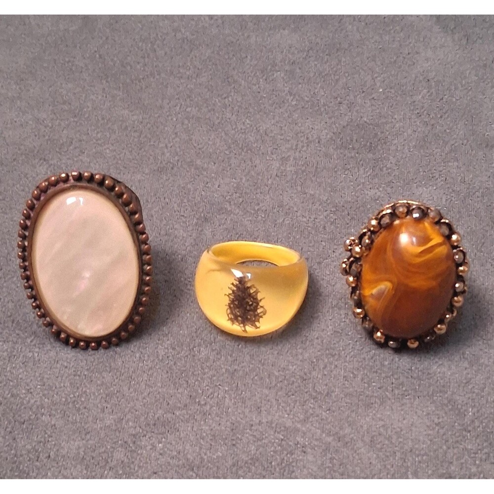 Vintage Lucite Rings (3) Inclusion & MOP Style